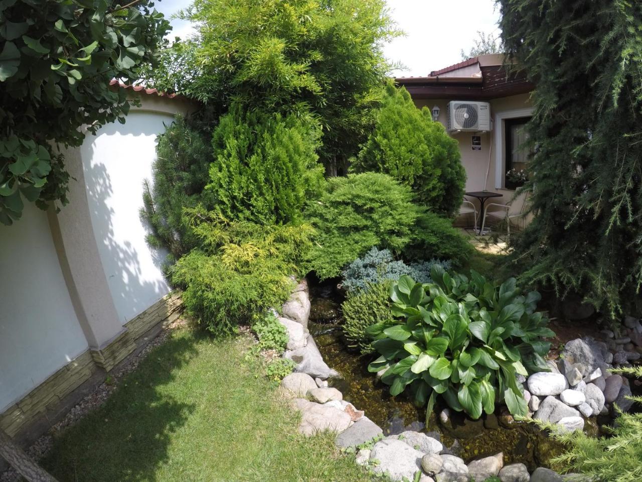 Cristi'S Rooms - Pensiune Oradea Exterior foto