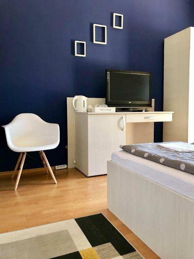 Cristi'S Rooms - Pensiune Oradea Exterior foto