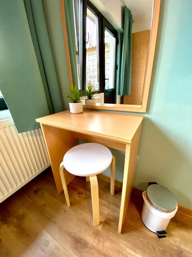Cristi'S Rooms - Pensiune Oradea Exterior foto