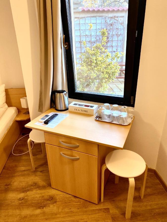 Cristi'S Rooms - Pensiune Oradea Exterior foto